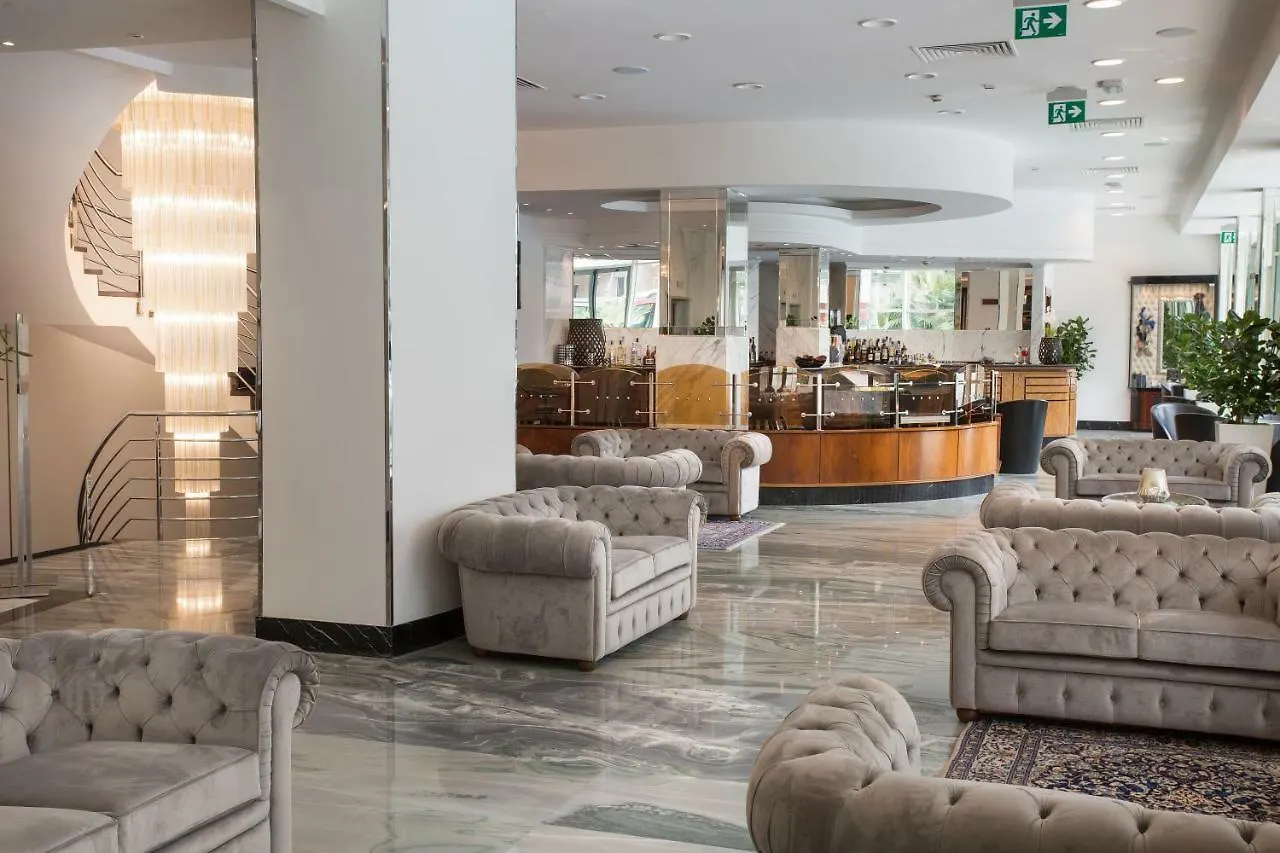 Hotel Continental Rimini 4*,